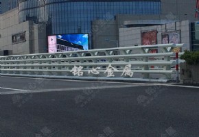 橋梁護欄